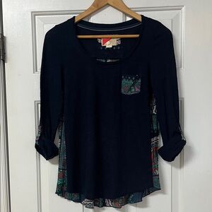 Anthropologie Paper Locket Accordion Tee with a paisley pleated back Boho Navy